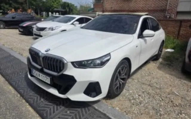인천수입중고자동차 5시리즈 (G60) 520i 매물 사진 17 - 2023/11 23,405km