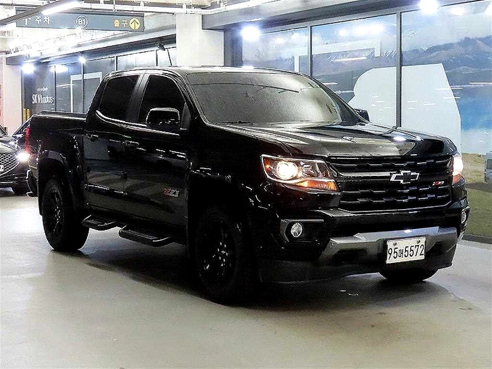 인천수입자동차 매물 사진 4 - 2022년 124,203km